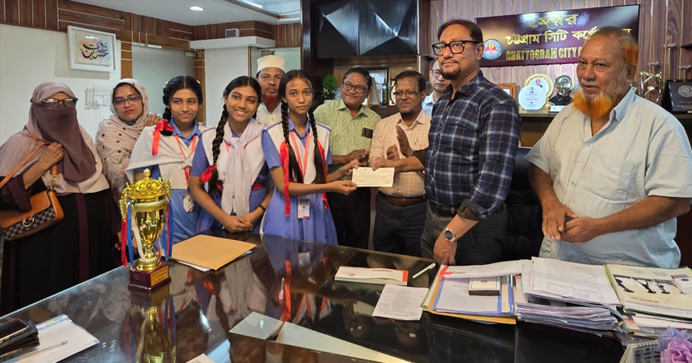বিতর্কের মাধ্যমে যুক্তিবাদী সমাজ গড়তে হবে: মেয়র ডা. শাহাদাত
