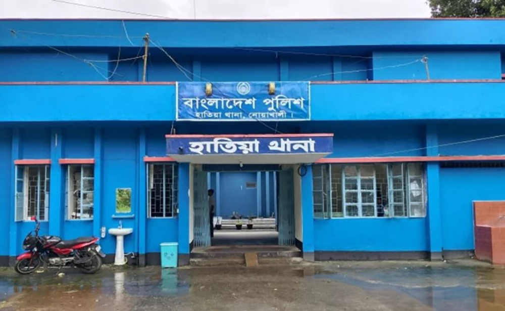 নোয়াখালীতে চোর সন্দেহে পিডিবি কর্মীকে পিটিয়ে হত্যা