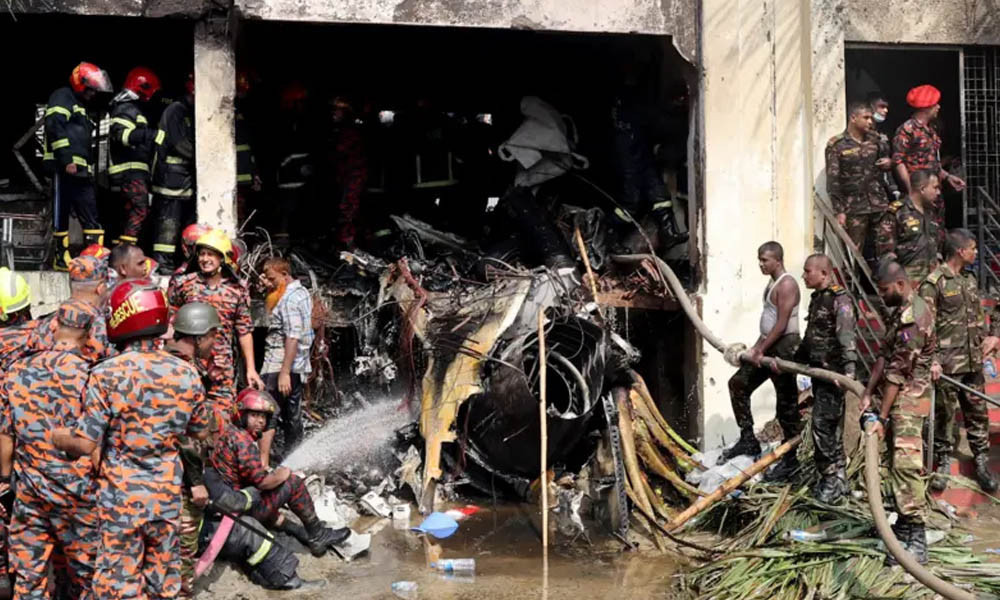 মাইলস্টোন ট্র্যাজেডি : মৃত্যুর কাছে হেরে গেলো শিক্ষার্থী তাসনিয়া