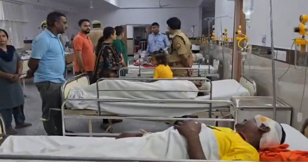 ভারতের উত্তরপ্রদেশে ভয়াবহ সড়ক দুর্ঘটনা: নিহত ৮, আহত ৪৫