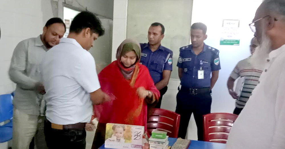 যশোরের অভয়নগরে পরিবেশ অধিদপ্তরের অভিযান, জরিমানা আদায়