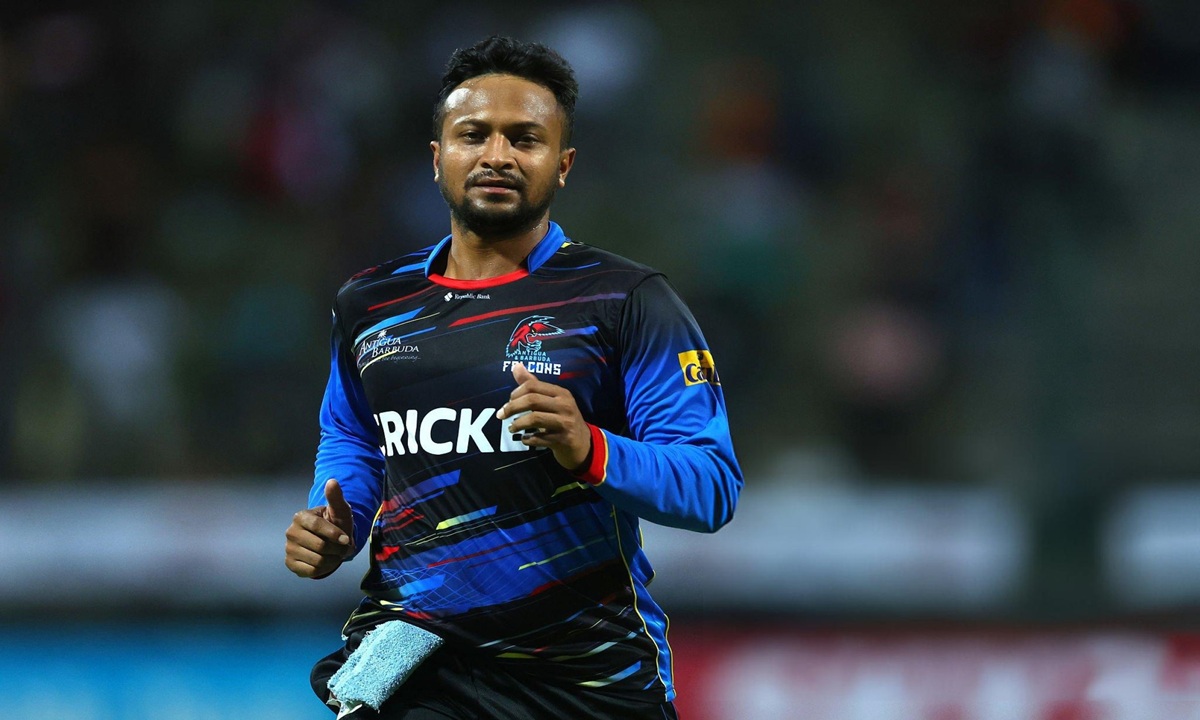 বড় ব্যবধানে হেরেও শীর্ষেই সাকিবের দল