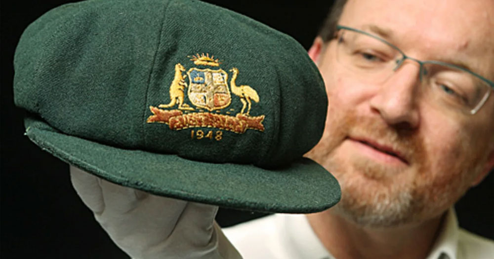 সাড়ে ৩ কোটি টাকায় বিক্রি হলো ব্র্যাডম্যানের ক্যাপ