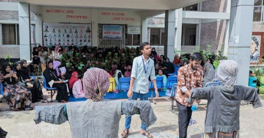 শিক্ষার্থীদের আন্দোলনে বন্ধ গাজীপুরের নার্সিং কলেজ