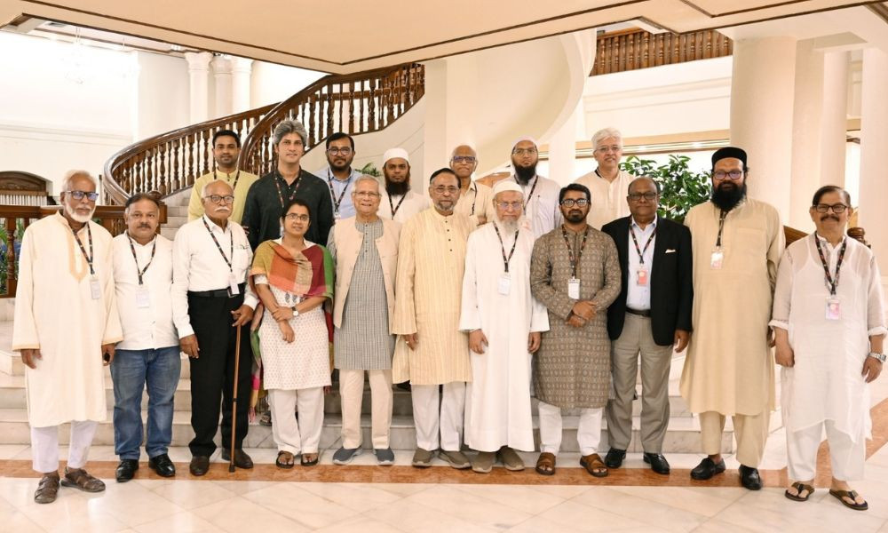 নির্বাচনে অন্য কোন দেশ যেন থাবা মারতে না পারে : প্রধান উপদেষ্টা