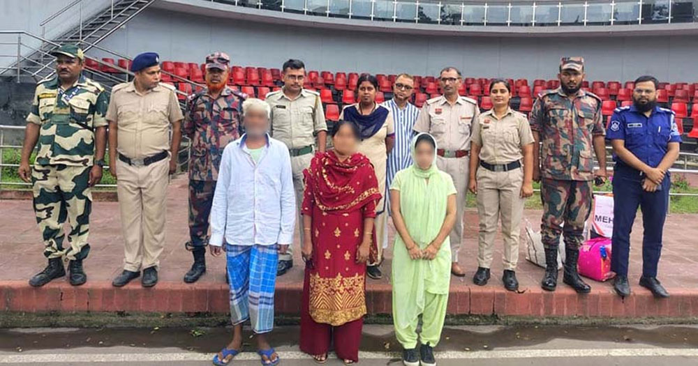 ভারত থেকে সাজা শেষে ফিরলেন তিন বাংলাদেশি