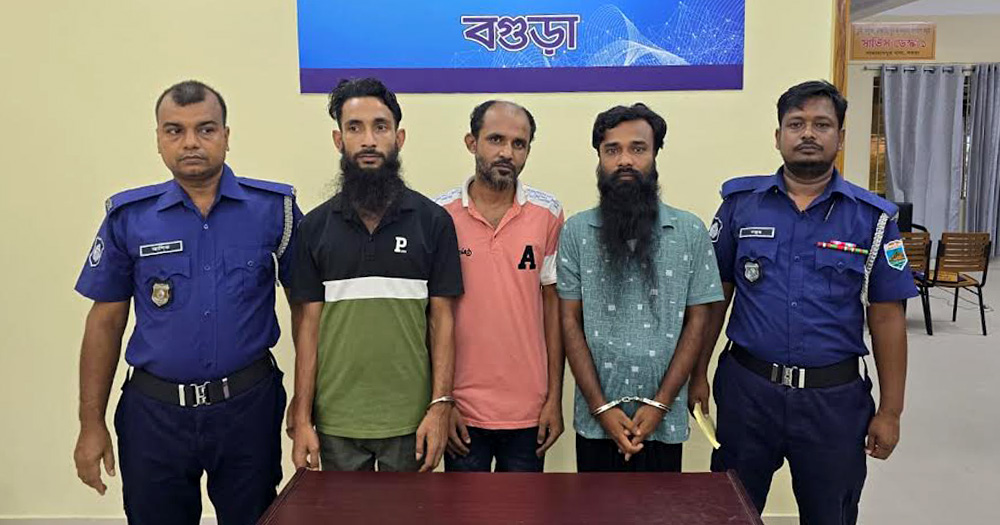 বগুড়ায় ডিবি পুলিশ পরিচয়ে ডাকাতি: গ্রেপ্তার ৭