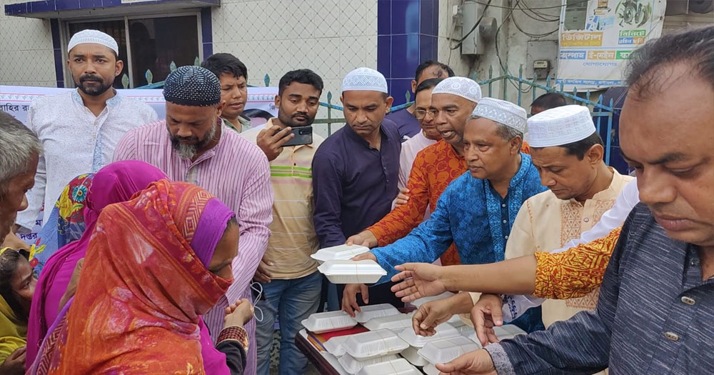 বাউফলে বিএনপির ৪৭তম প্রতিষ্ঠাবার্ষিকীতে দোয়া-মিলাদ ও খাদ্য বিতরণ