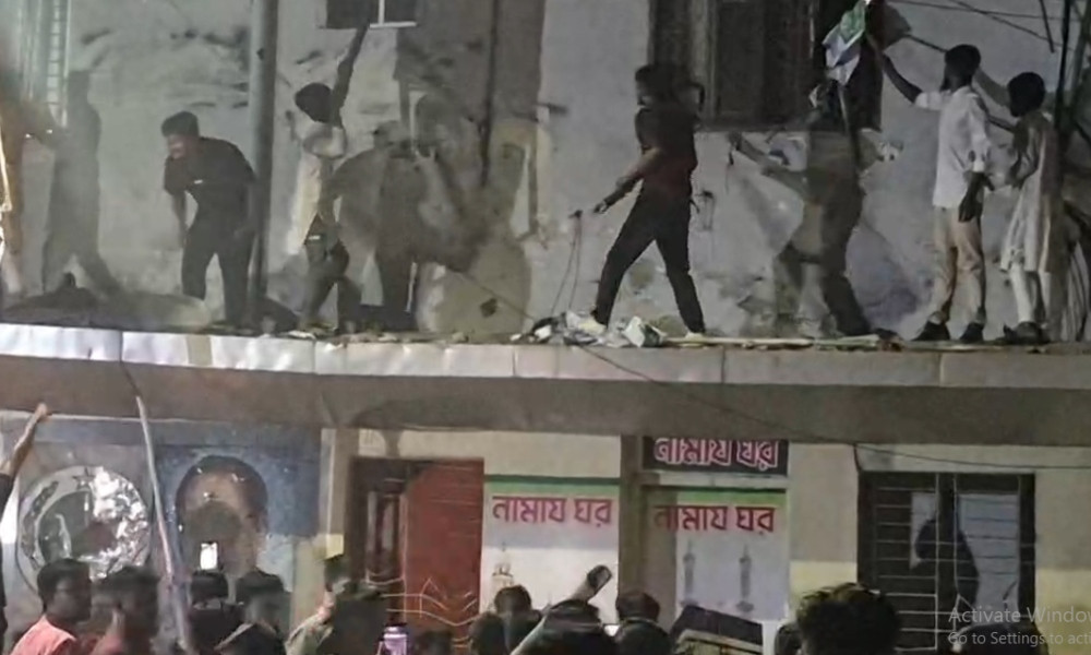 জাতীয় পার্টির কেন্দ্রীয় কার্যালয়ে আবারও হামলা-ভাঙচুর