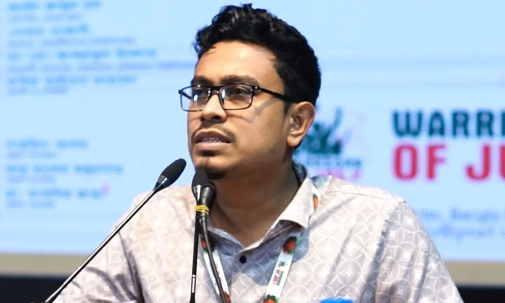 অমর একুশে ও সুফিয়া কামাল হলের ফল ঘোষণা, এগিয়ে সাদিক কায়েম