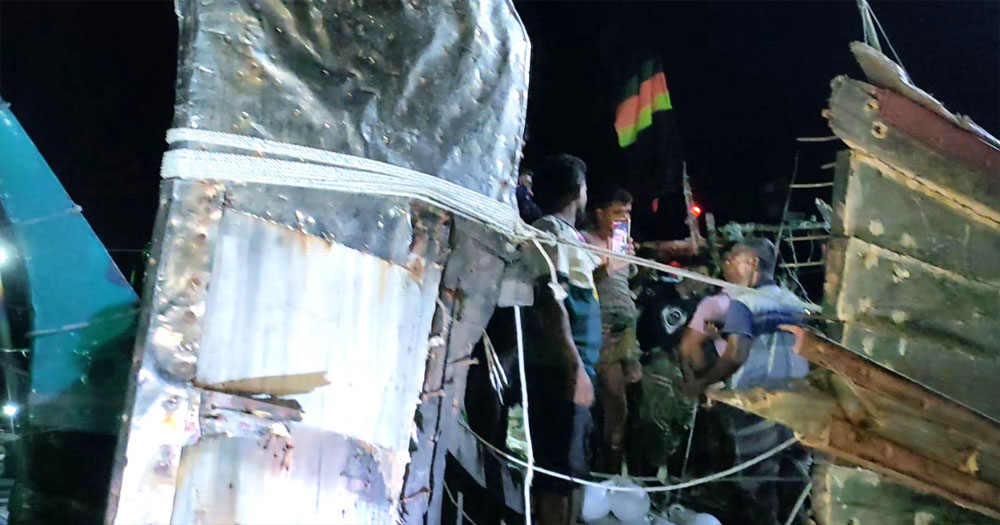 নোয়াখালীতে মাছ ধরার ট্রলারে সিলিন্ডার বিস্ফোরণে বাবুর্চি দগ্ধ