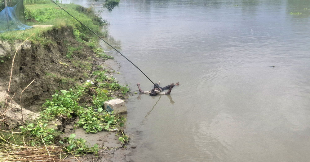 কালিগঙ্গা নদীতে অজ্ঞাত ব্যক্তির লাশ উদ্ধার