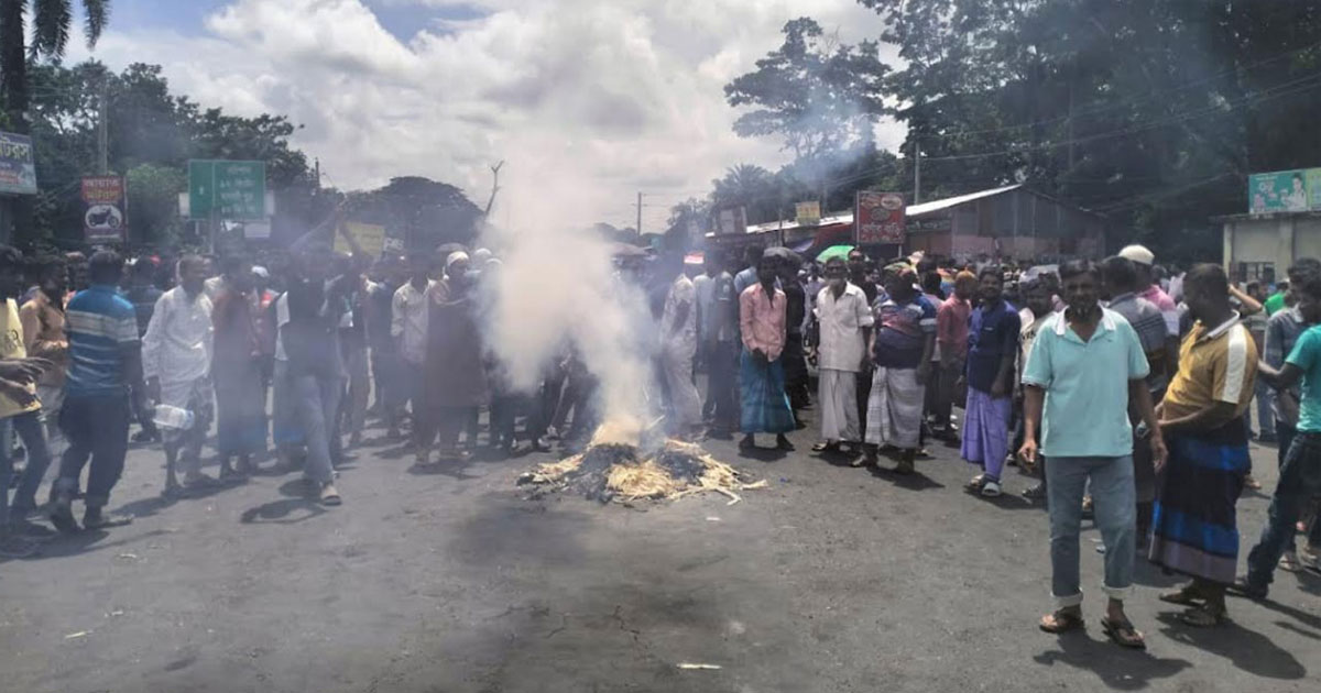 ভাঙ্গা থানা ও উপজেলা পরিষদে হামলা-ভাঙচুর, অফিসার্স ক্লাবে আগুন