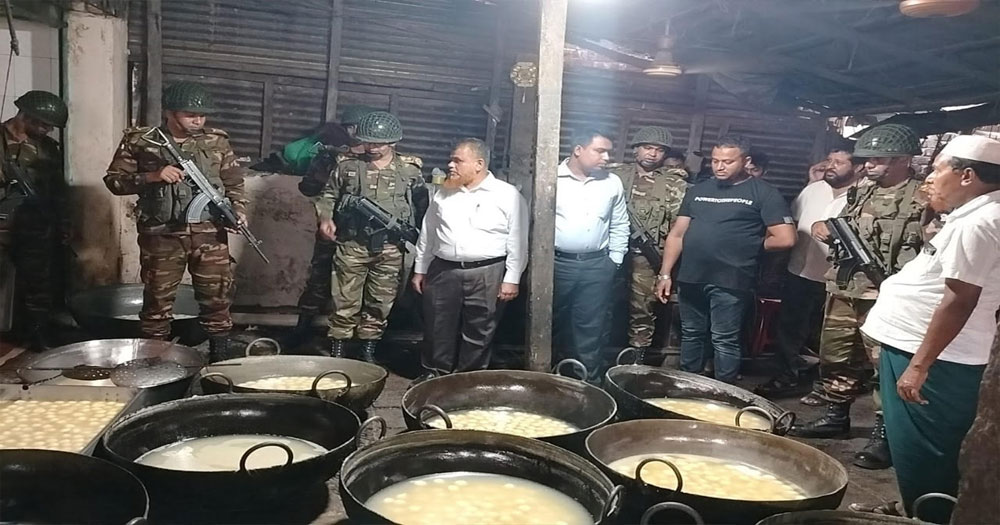 ফরিদগঞ্জে যৌথ অভিযানে ৫ ব্যবসা প্রতিষ্ঠান মালিকের জরিমানা