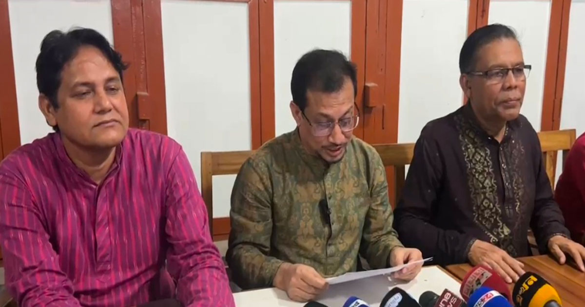 রাবি শিক্ষকদের ওপর হামলাকারীদের স্থায়ী বহিষ্কারের দাবি