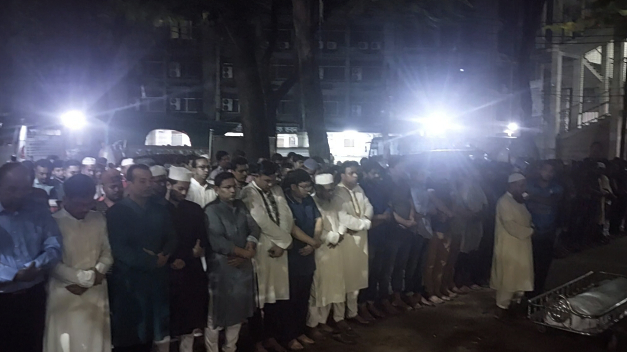 এক কাতারে হাসিবের জানাজায় জাহিদুল-রাকিব-সাদিক