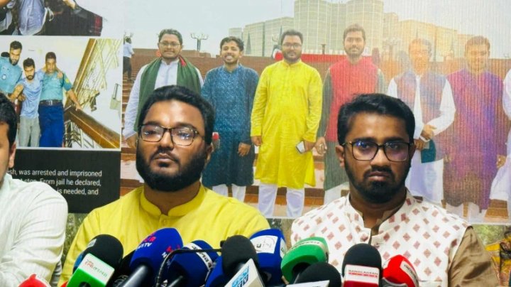 ৩০০ আসনে প্রার্থী দেওয়ার প্রস্তুতি রয়েছে গণঅধিকার পরিষদের: রাশেদ খান