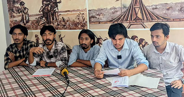 চাকসুতে ম্যানুয়াল পদ্ধতিতে ভোট গণনা ও বিশ্ববিদ্যালয় প্রেসে ব্যালট ছাপানোর দাবি