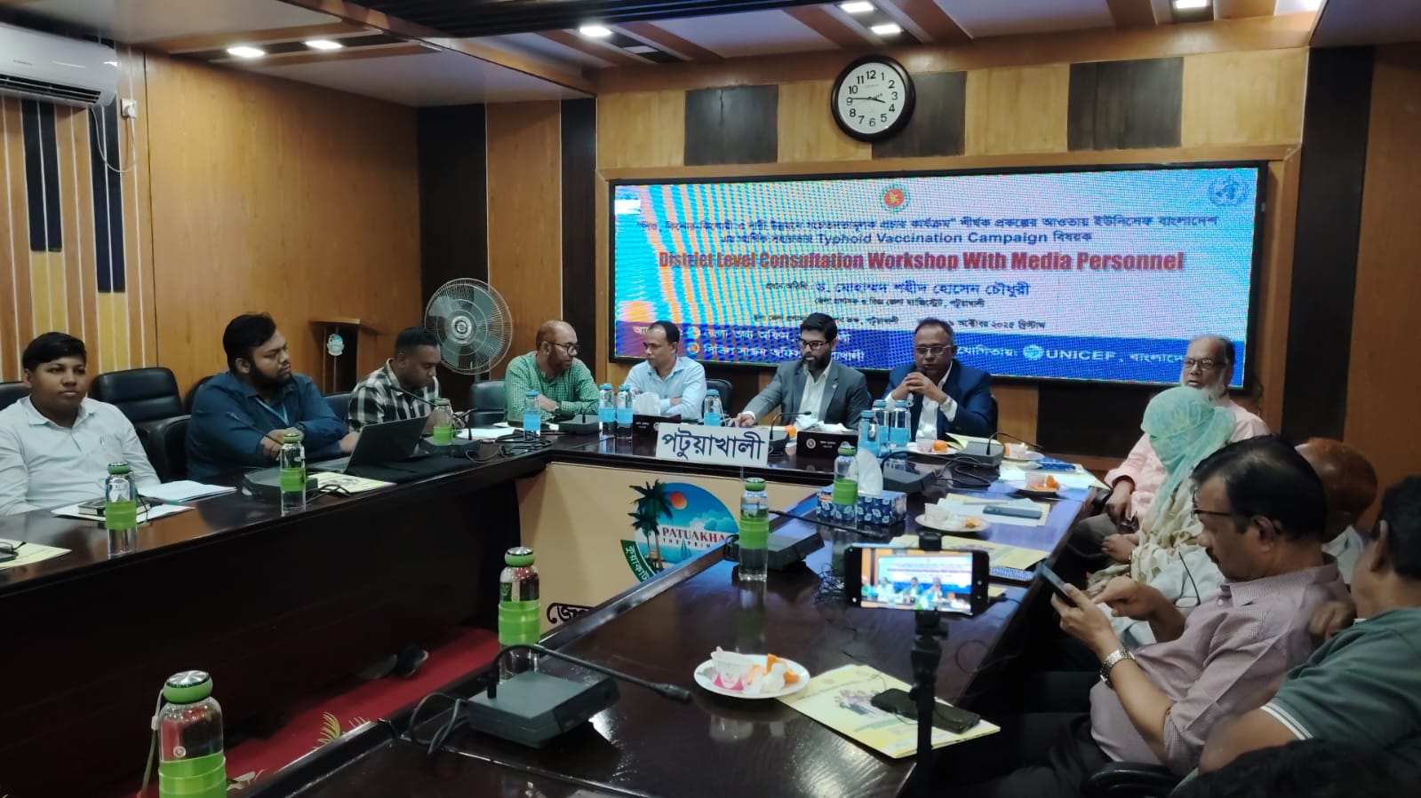 পটুয়াখালীতে সাংবাদিকদের সাথে টাইফয়েড টিকাদান ক্যাম্পেইন বিষয়ক কর্মশালা অনুষ্ঠিত