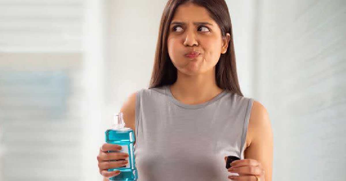 মাউথওয়াশের অতিরিক্ত ব্যবহার হতে পারে বিপজ্জনক