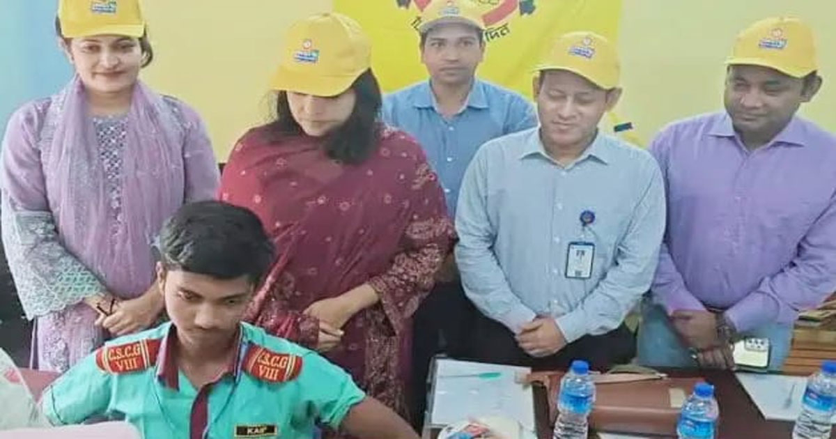 টাইফয়েড প্রতিরোধে গাজীপুরে টিকাদান কর্মসূচির উদ্বোধন