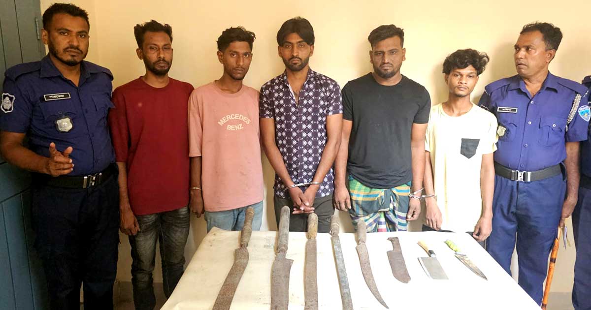 ব্রাহ্মণবাড়িয়ায় দেশীয় অস্ত্রসহ ৫ ডাকাত গ্রেফতার