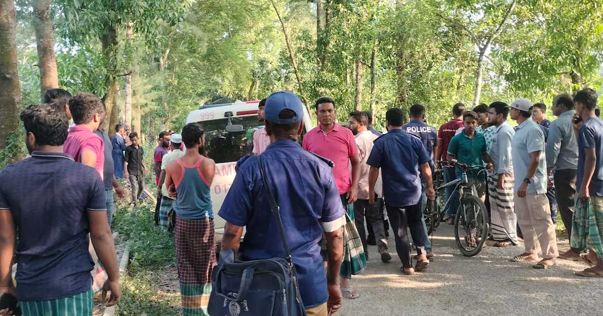 নোয়াখালীর সুবর্ণচরে প্রকাশ্যে যুবককে গলা কেটে হত্যা