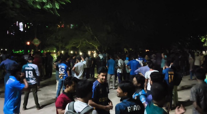 বেরোবিতে ৩ বিভাগের শিক্ষার্থীদের মধ্যে ত্রিমুখী সংঘর্ষ, আহত ১৫