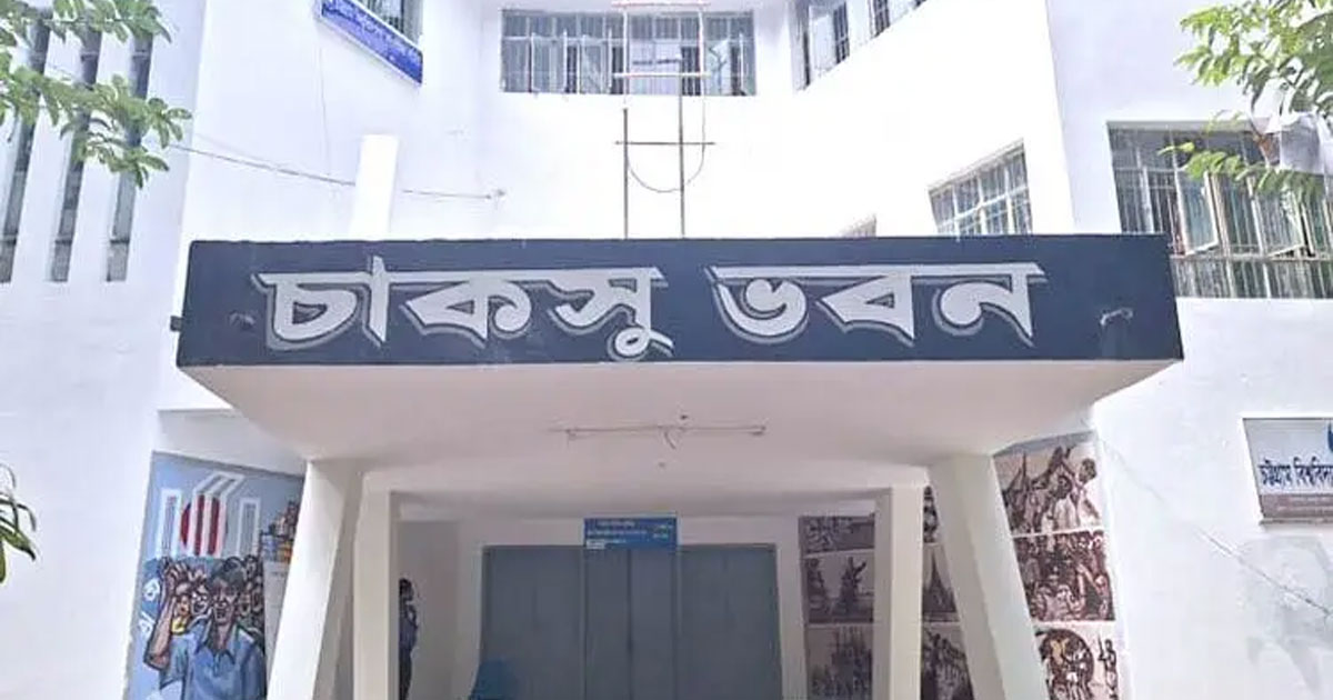 ভোটার উপস্থিতি নিয়ে আশায় প্রশাসন, ‘ছুটি’ ও ‘দূরত্ব’ নিয়ে শঙ্কায় প্রার্থীরা