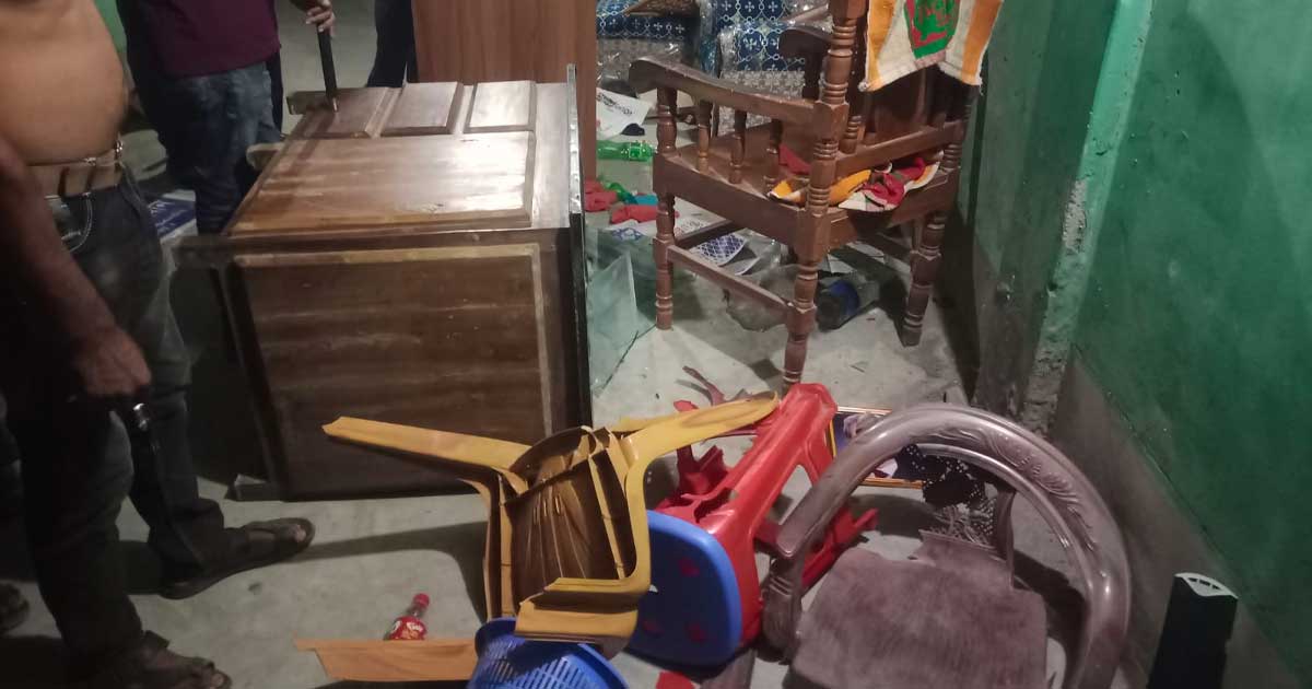 মাগুরায় দলীয় রিরোধে হামলা, কার্যালয় ভাংচুর