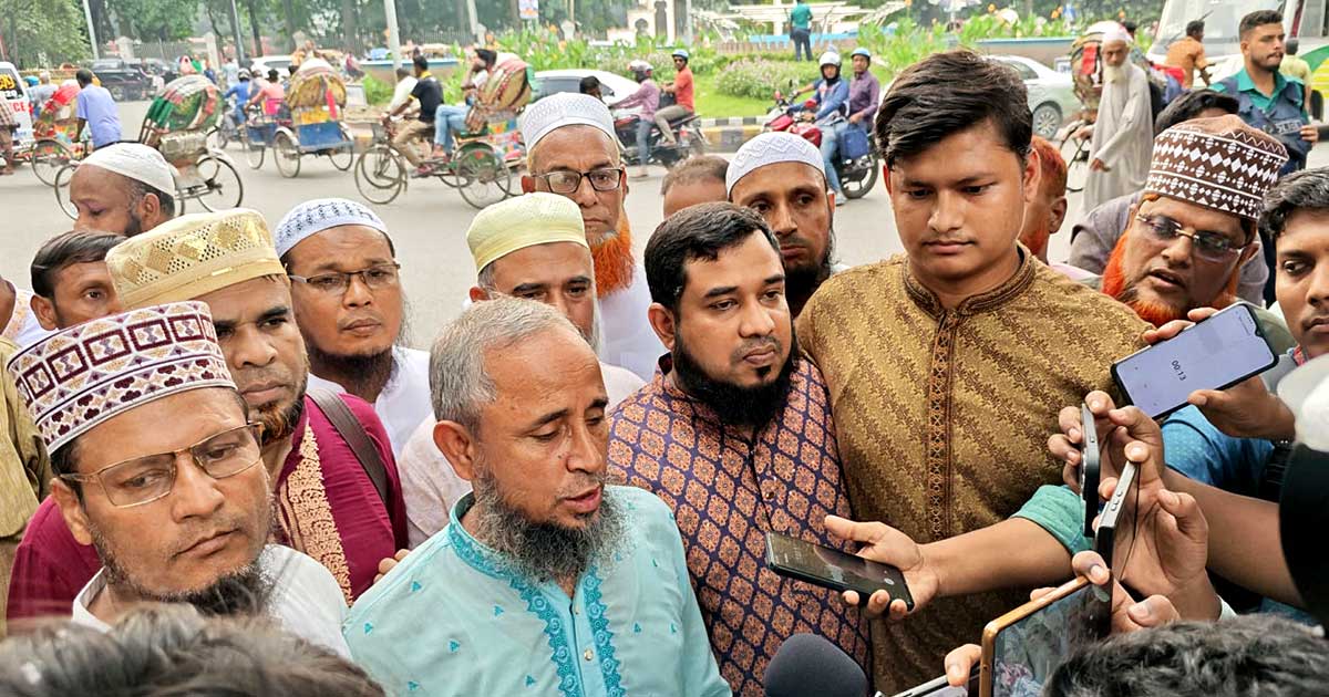 শিক্ষা উপদেষ্টার পদত্যাগ দাবি, নতুন কর্মসূচি ঘোষণা ইবতেদায়ী শিক্ষকদের