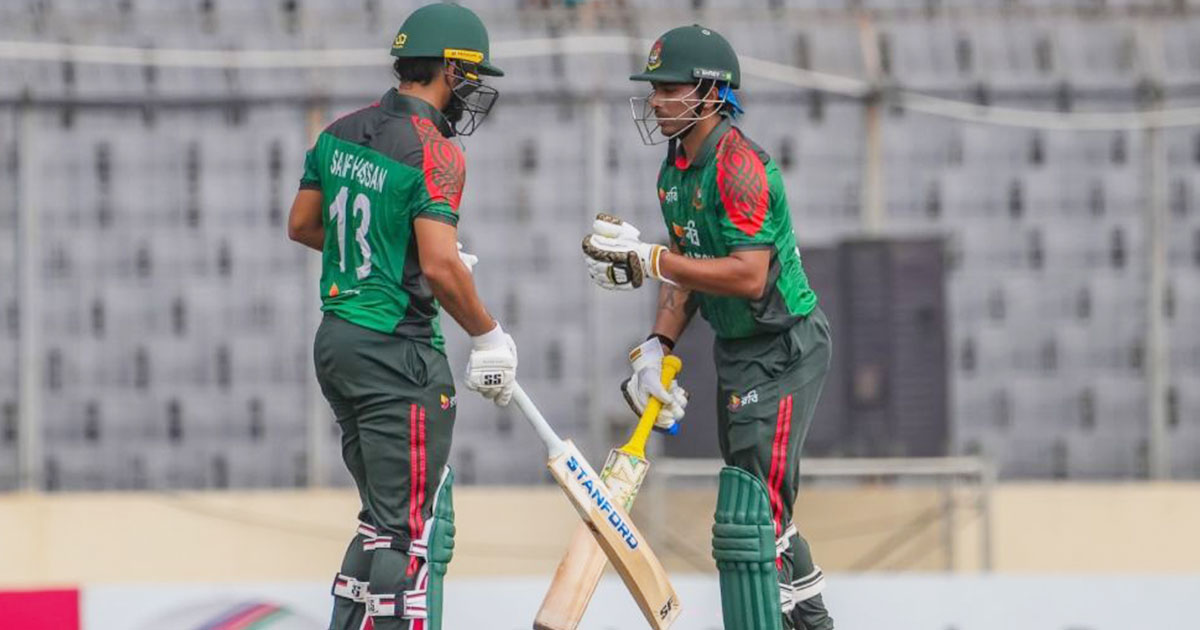 ৩০০ হলো না বাংলাদেশের