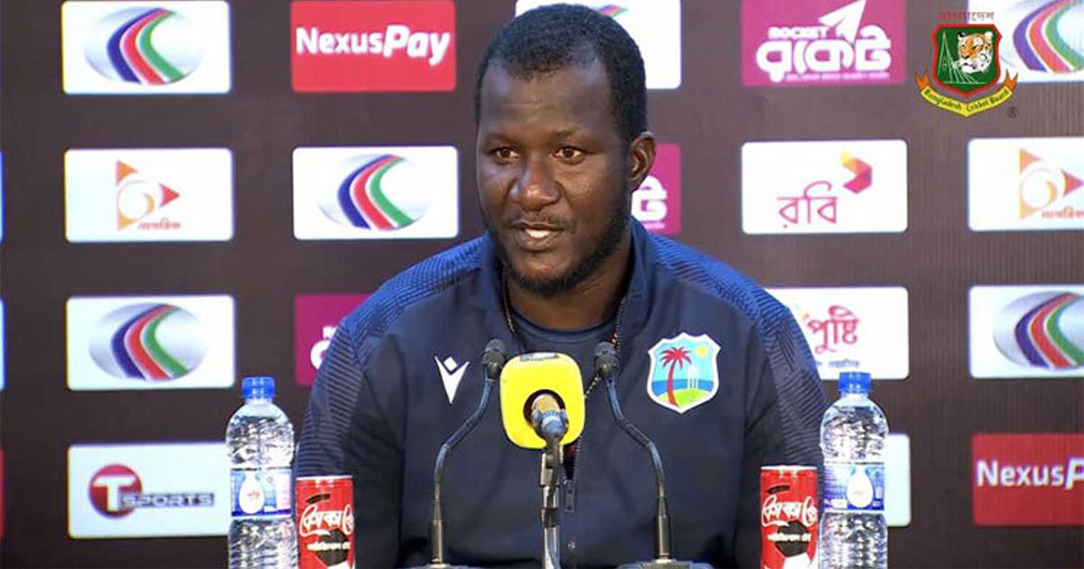 উইকেট নিয়ে অভিযোগ নয়, বাংলাদেশের প্রশংসায় স্যামি