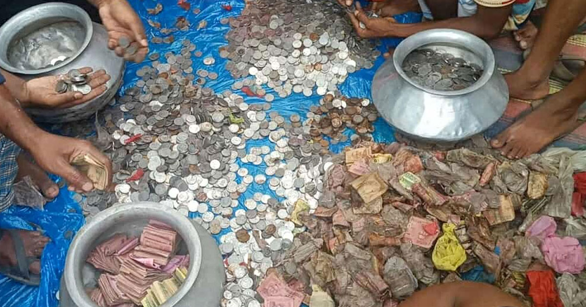সিরাজগঞ্জে তিন বস্তা টাকা জমানো সেই ভিক্ষুক ‘সালে পাগলী’র মৃত্যু