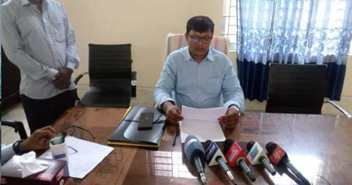 ‘আমাদের মধ্যে কোন দ্বন্ধ নেই’ জানিয়ে বেনাপোলে প্রধান শিক্ষকের বিবৃতি