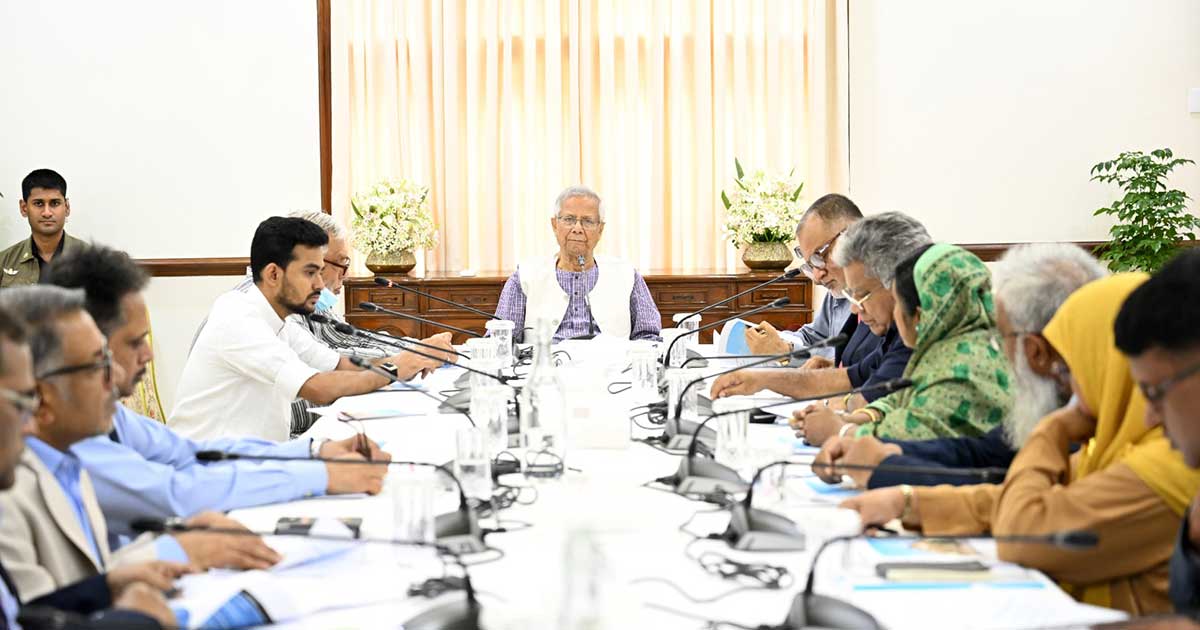 যোগাযোগে শৃঙ্খলা না আনলে অর্থনীতি ক্ষতিগ্রস্ত হবে: প্রধান উপদেষ্টা