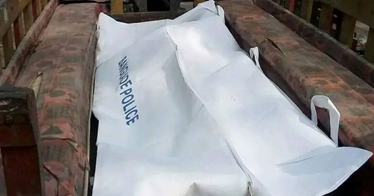 বাড্ডায় দুর্গন্ধের কারণ খুঁজতে মিলল জোড়া মরদেহ