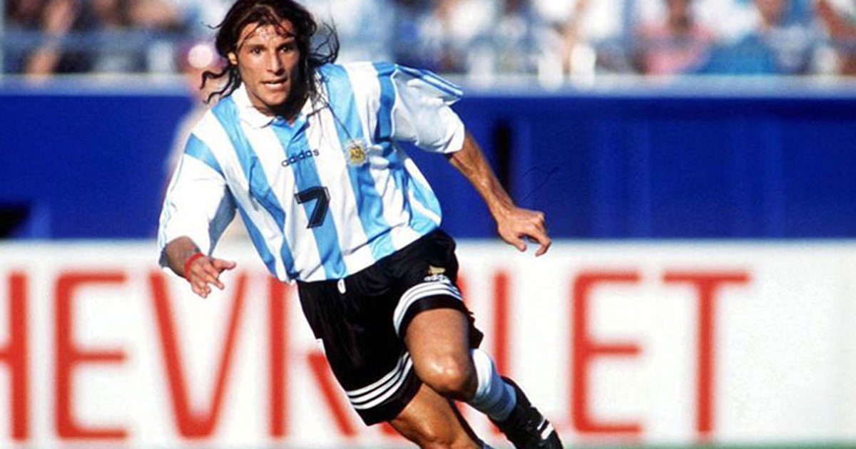 ঢাকায় আসছেন আর্জেন্টাইন কিংবদন্তি ক্লদিও ক্যানিজিয়া