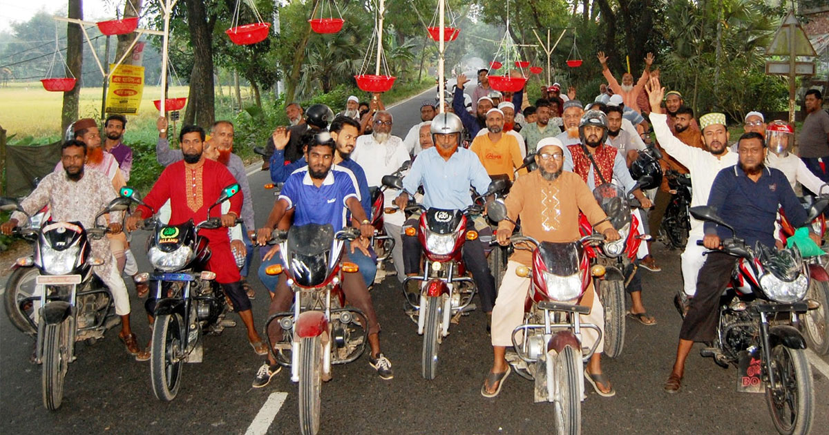 বগুড়ায় জামায়াতের ফ্যাসিবাদবিরোধী মোটরসাইকেল মিছিল