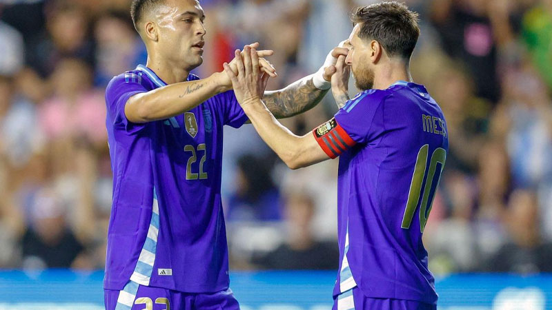 মেসির পায়ের জাদুতে আর্জেন্টিনার ২–০ গোলে জয়