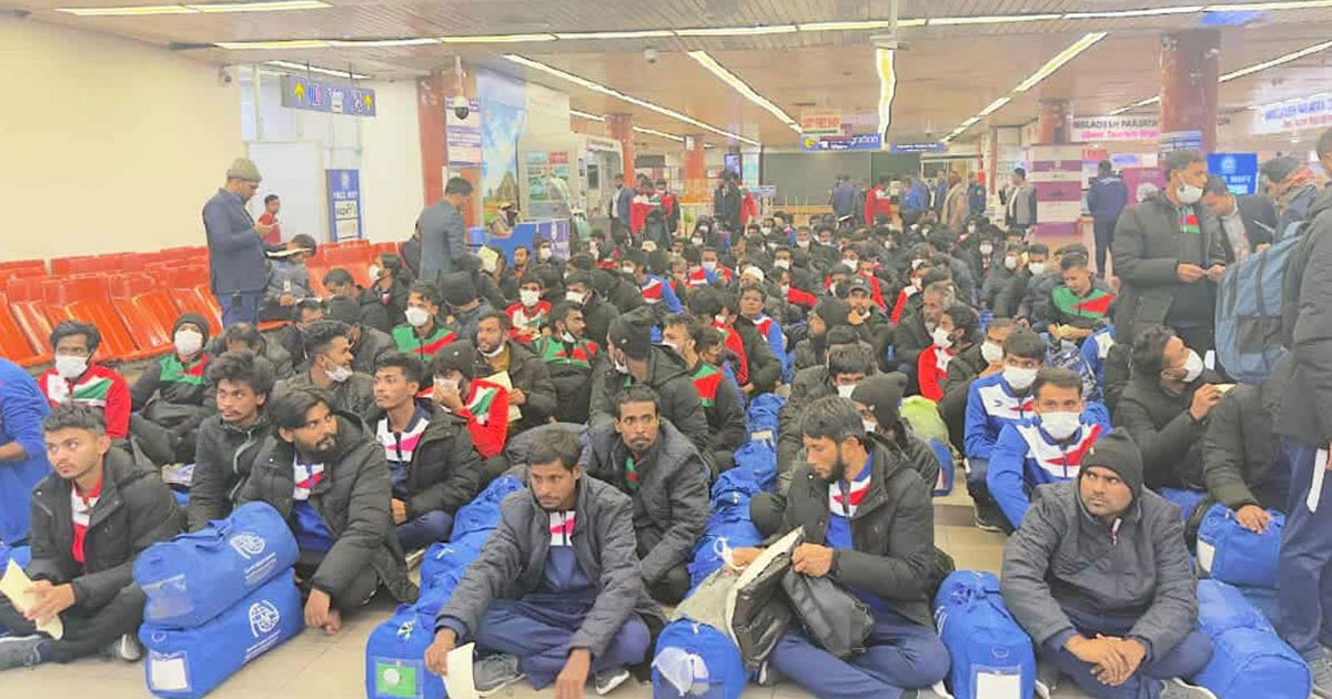 লিবিয়া থেকে ফিরিয়ে আনা হলো ১৭০ বাংলাদেশিকে