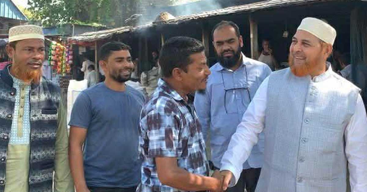 উল্লাপাড়ায় গণসংযোগ ও উঠান বৈঠকে রফিকুল ইসলাম