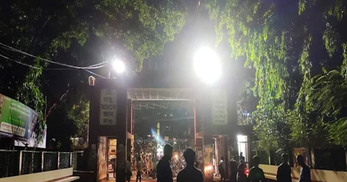 তিতুমীর কলেজে ছাত্রদল–শিবির সংঘর্ষ, পরিস্থিতি নিয়ন্ত্রণে পুলিশ