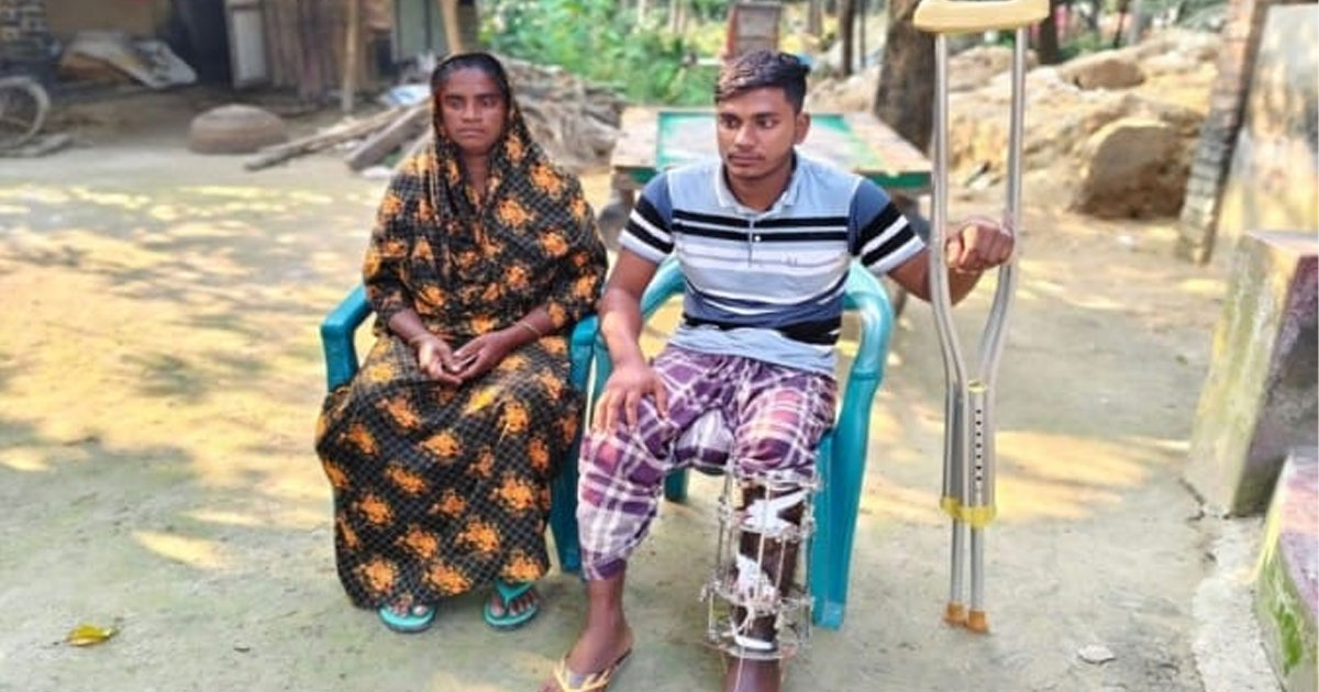 শার্শার সাব্বির মাত্র ২ লাখ টাকা হলেই পঙ্গুত্ব থেকে মুক্তি পেতে পারে