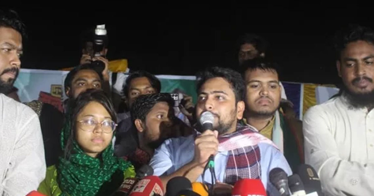গণঅভ্যুত্থানের ফসল ভোগে সবাই, দায়িত্বে পিছিয়ে কিছু দল: নাহিদ ইসলাম