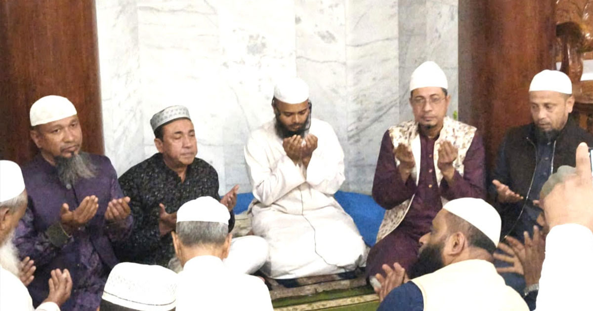 খালেদা জিয়ার রোগমুক্তি কামনায় লক্ষ্মীপুরে যুবদলের দোয়া মাহফিল