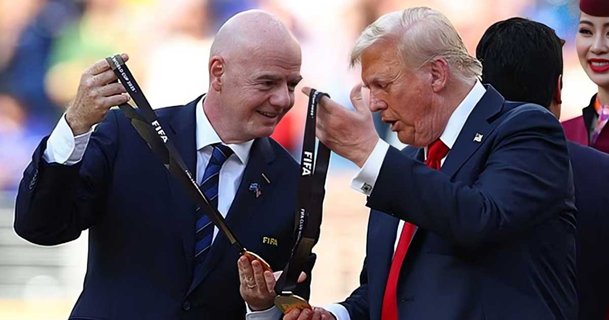 নোবেল না পাওয়ার দুঃখ ঘোচাতে ট্রাম্পকে ‘শান্তি পুরস্কার’ দিচ্ছে ফিফা!