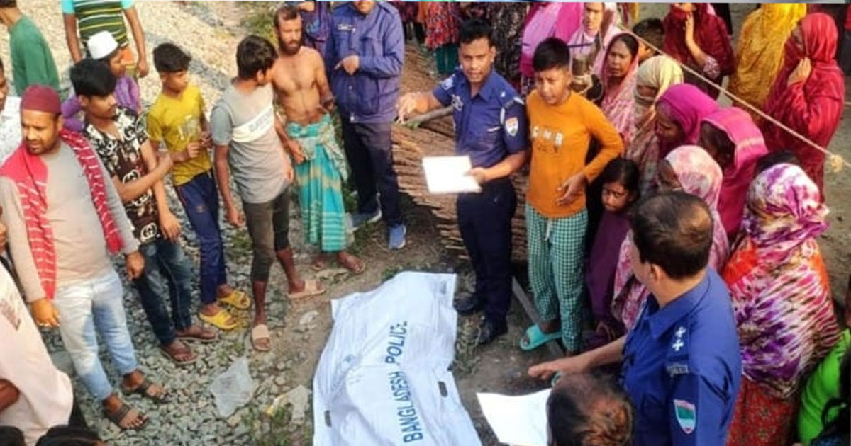 বেনাপোল-ঢাকা রূপসী বাংলা ট্রেনে কাটা পড়ে যুবকের মৃত্যু