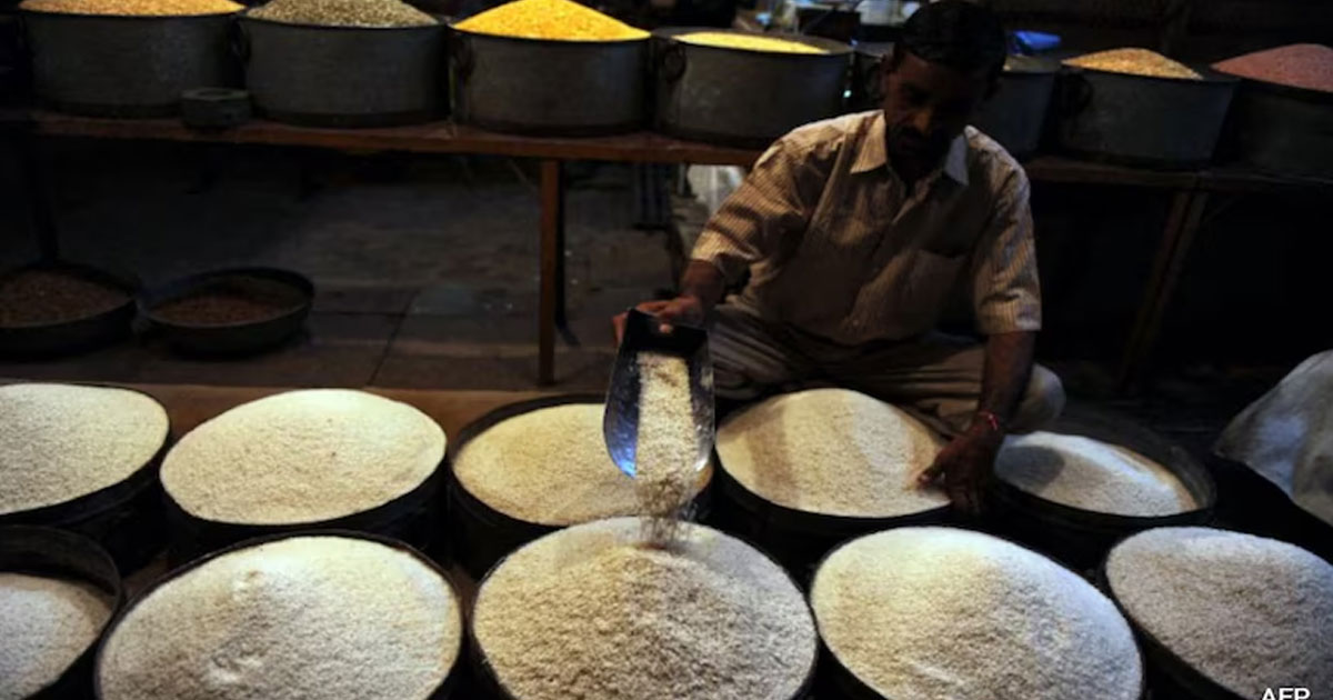 ভারতীয় চাল আমদানিতে নতুন শুল্ক হুমকি ট্রাম্পের