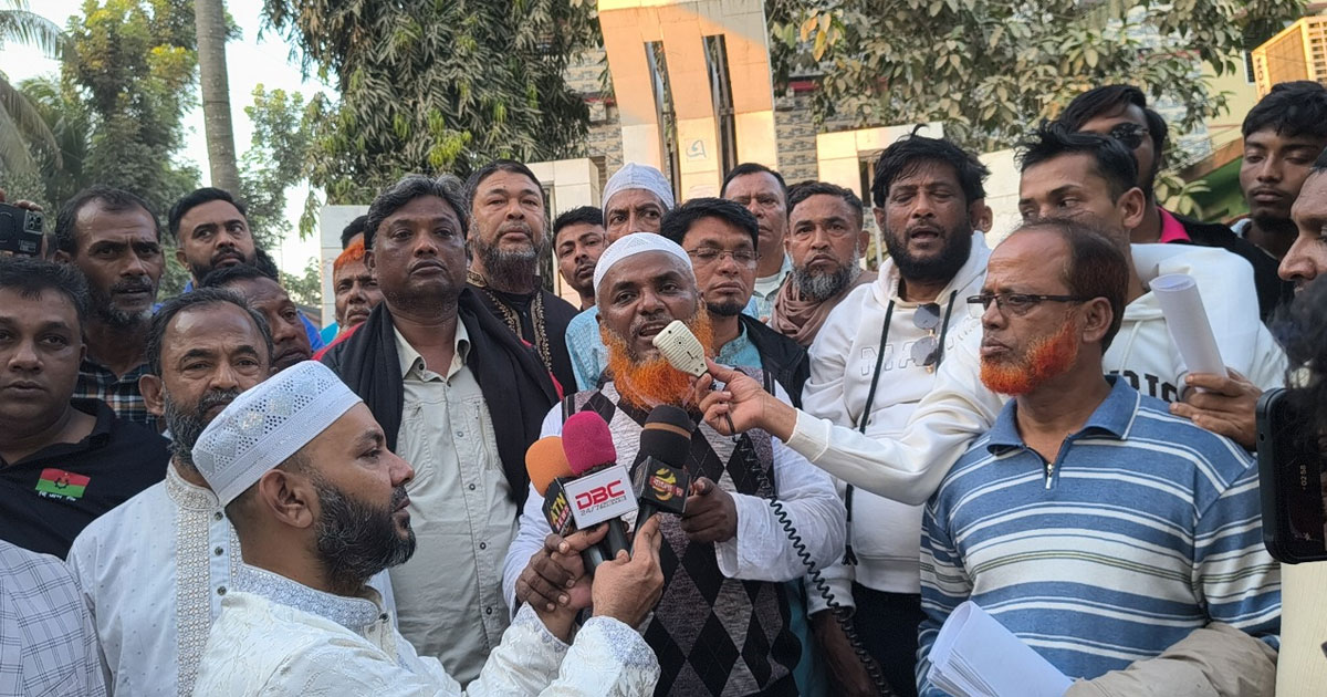 দুষ্কৃতকারীদের শাস্তির দাবিতে চাঁদপুর জেলা বিএনপির বিক্ষোভ